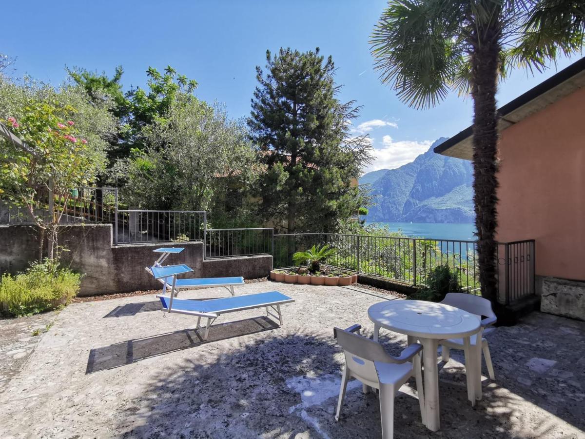 Appartamento Gelsomino Riva di Solto Exteriör bild